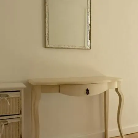 A Lovely Flat In Apartman