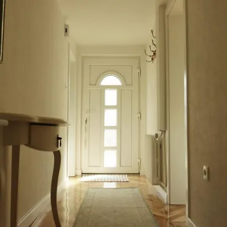 Apartman A Lovely Flat In Visoko