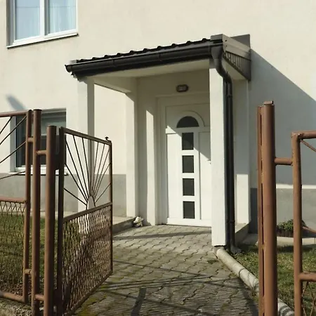 A Lovely Flat In Apartman *